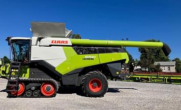 Main image CLAAS Lexion 8700TT 3