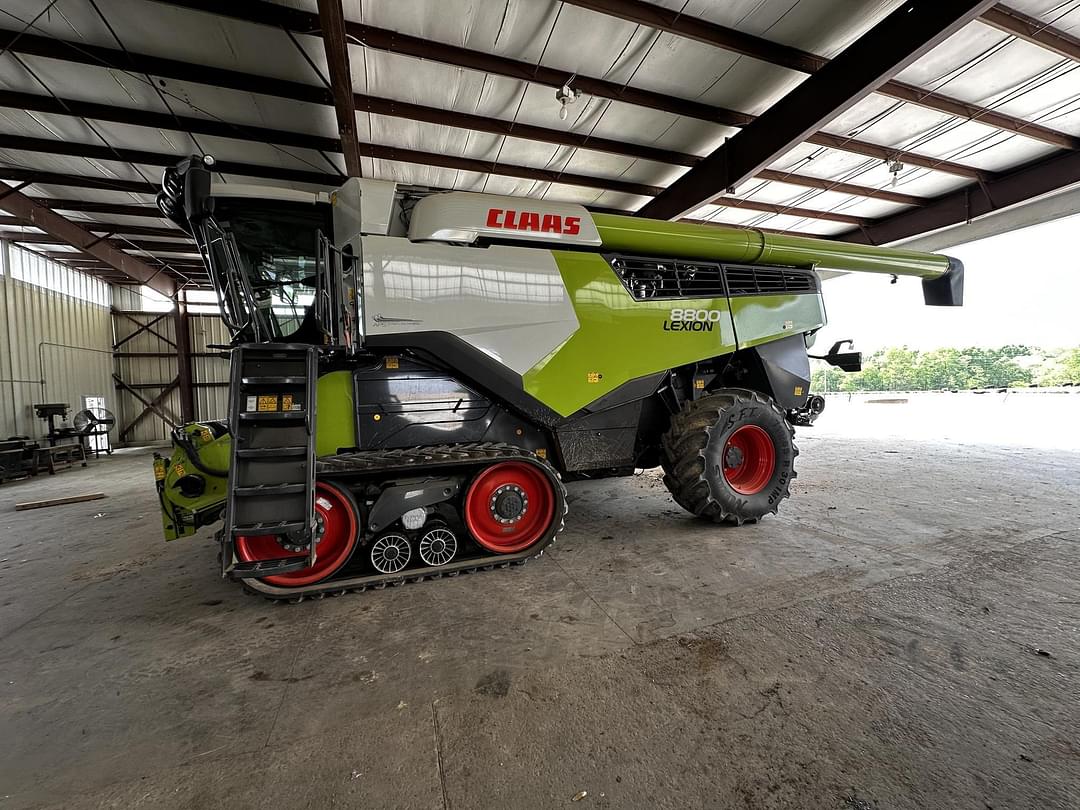 Image of CLAAS Lexion 8800TT Primary image