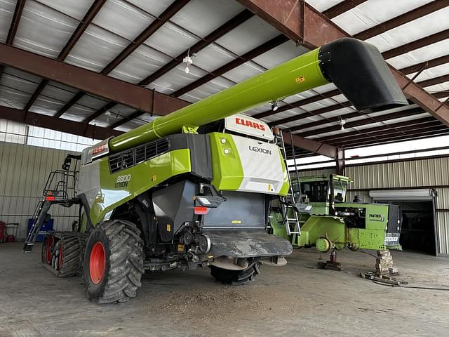 Image of CLAAS Lexion 8800TT equipment image 4