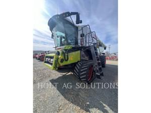 2021 CLAAS Lexion 8700TT Image