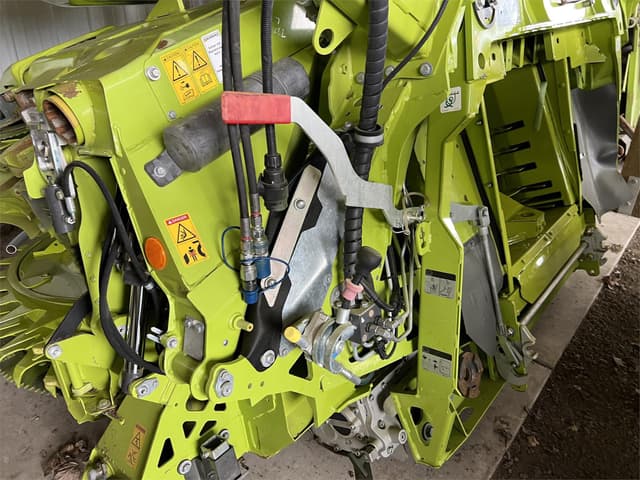 Image of CLAAS Orbis 750 equipment image 3
