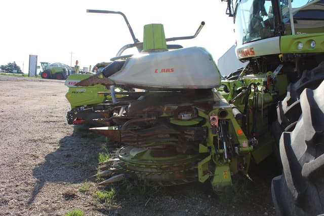 Image of CLAAS Orbis 750 equipment image 2