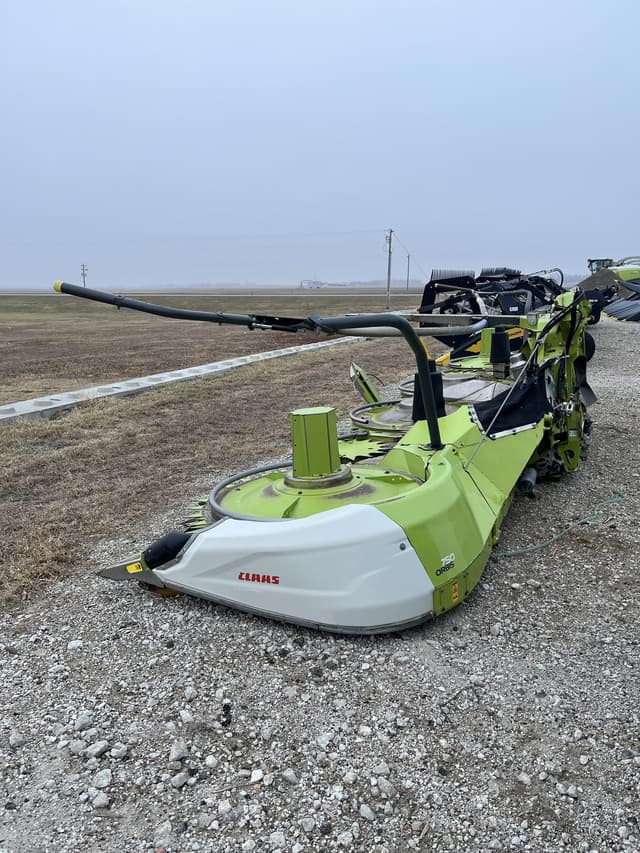 Image of CLAAS Orbis 750 equipment image 3