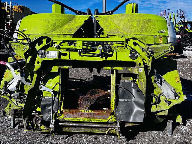 Image of CLAAS Orbis 750 equipment image 3