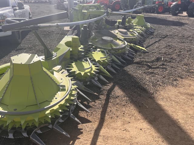 Image of CLAAS Orbis 900 equipment image 1