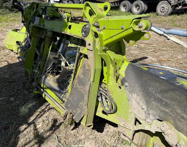 Image of CLAAS Orbis 900 equipment image 3