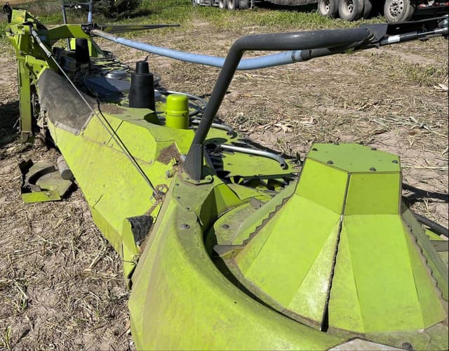 Image of CLAAS Orbis 900 equipment image 2