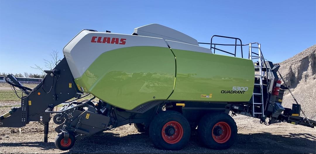 Image of CLAAS 5300 Quadrant Primary image