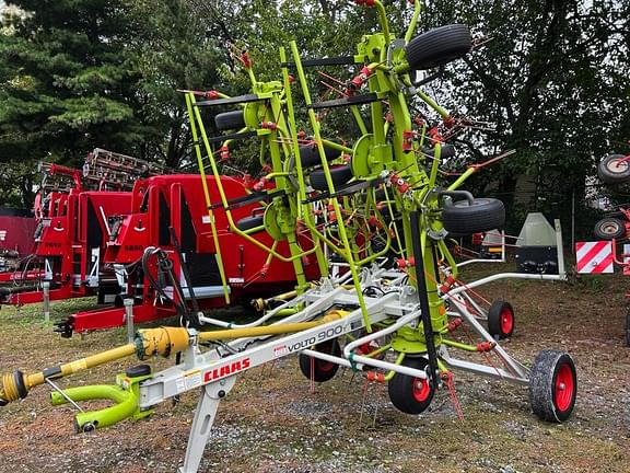 Image of CLAAS Volto 900T equipment image 1