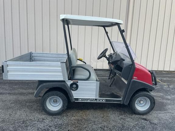 Image of Club Car Carryall 300 equipment image 1