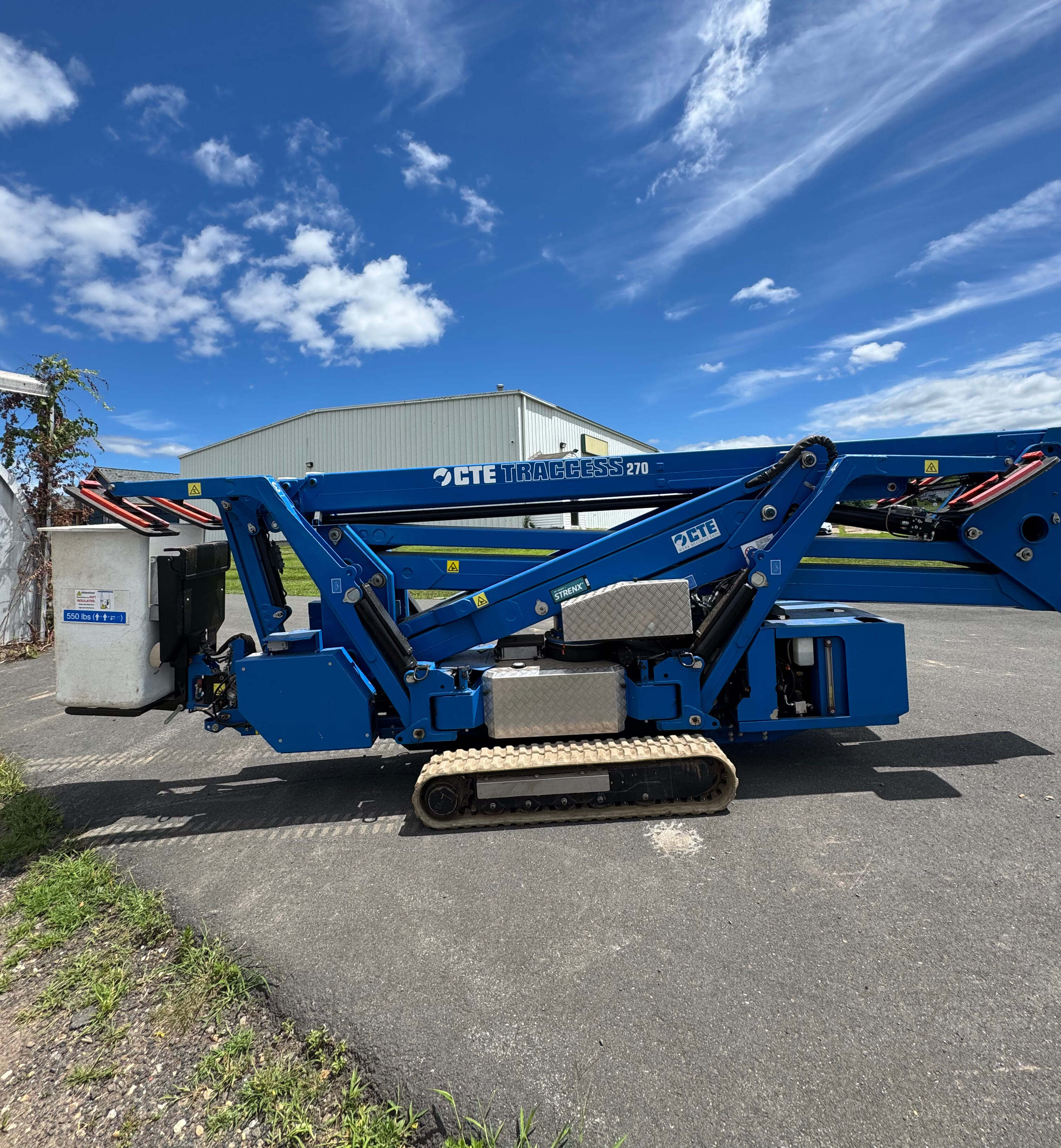 2021 CTE Traccess 270-88 Equipment Image0