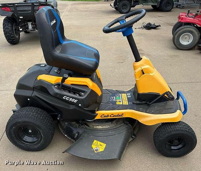 Image of Cub Cadet CC30E equipment image 3