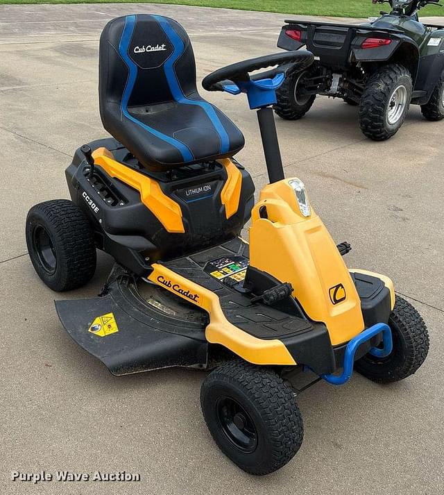 Image of Cub Cadet CC30E equipment image 2