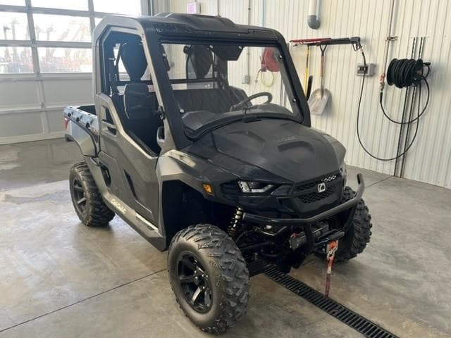 Image of Cub Cadet Challenger MX 750 EPS equipment image 2