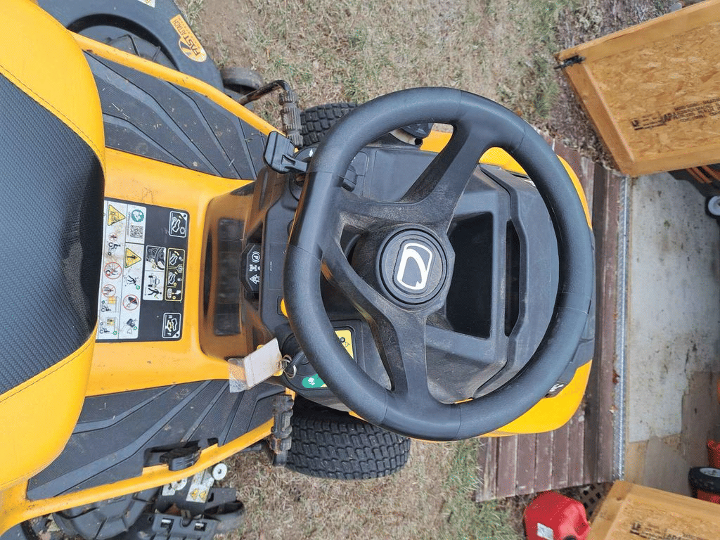 Image of Cub Cadet XT2 SLX50 Image 1