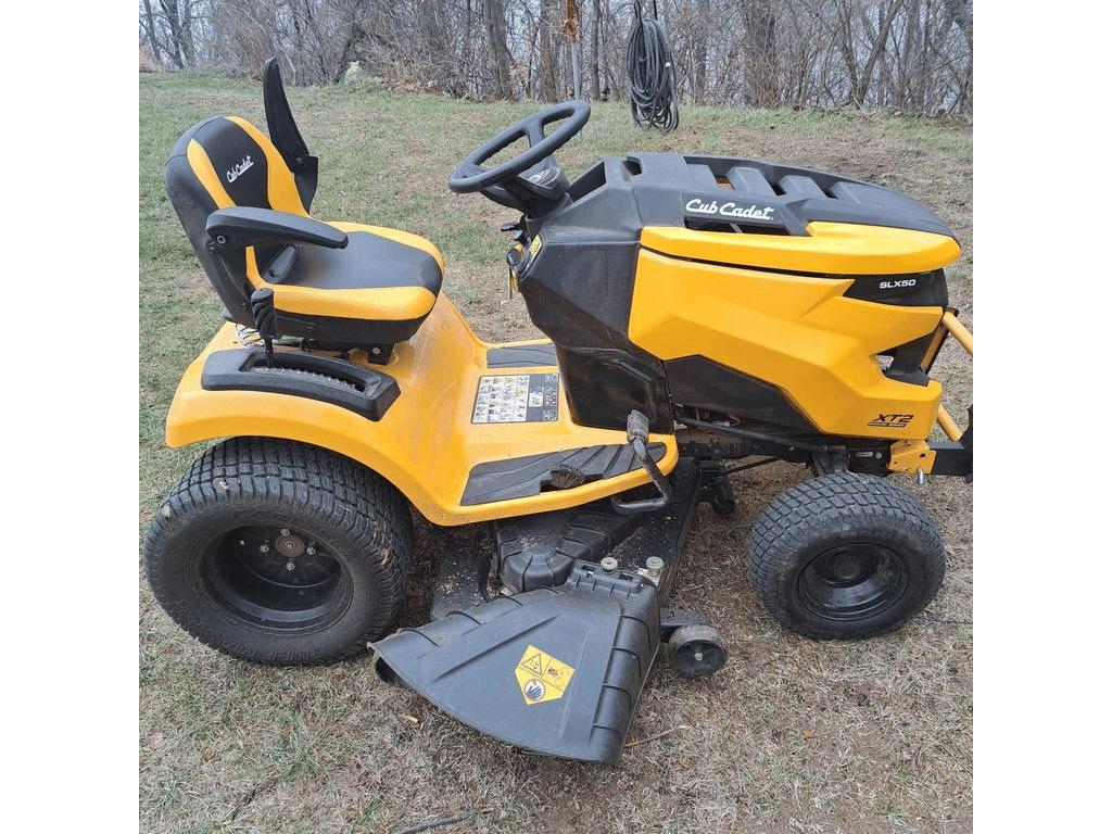 2021 Cub Cadet XT2 SLX50 Equipment Image0