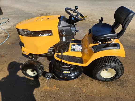 Image of Cub Cadet XT1 LT42 Image 0