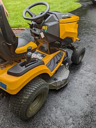 Image of Cub Cadet XT2 LX42 equipment image 1