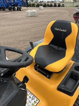 Image of Cub Cadet XT1 ST54 equipment image 3
