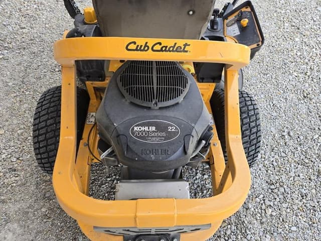 Image of Cub Cadet Ultima ZT1 equipment image 3