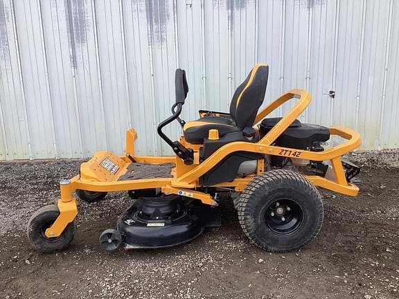 SOLD 2021 Cub Cadet Ultima ZT1 Other Equipment Turf Tractor Zoom