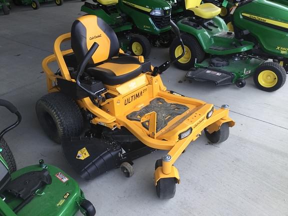 Image of Cub Cadet Ultima ZT1 equipment image 4