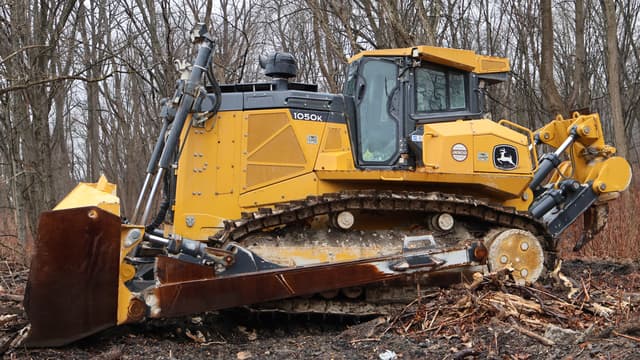 Image of John Deere 1050K equipment image 2