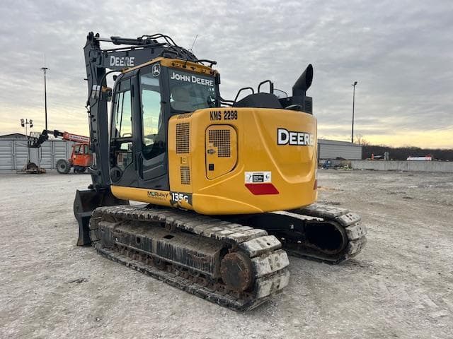 Image of John Deere 135G equipment image 3