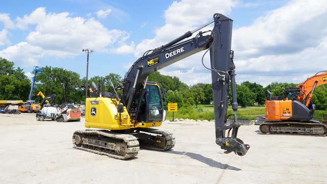 Image of John Deere 135G equipment image 4