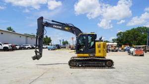 2021 John Deere 135G Image