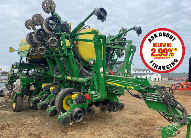 Image of John Deere 1795 equipment image 1