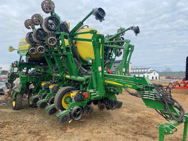 2021 John Deere 1795 Equipment Image0