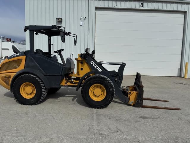 Image of John Deere 204L equipment image 1