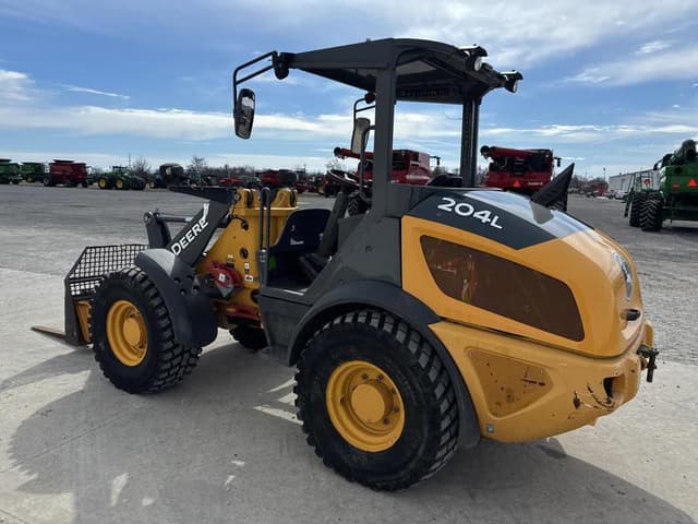 Image of John Deere 204L equipment image 4