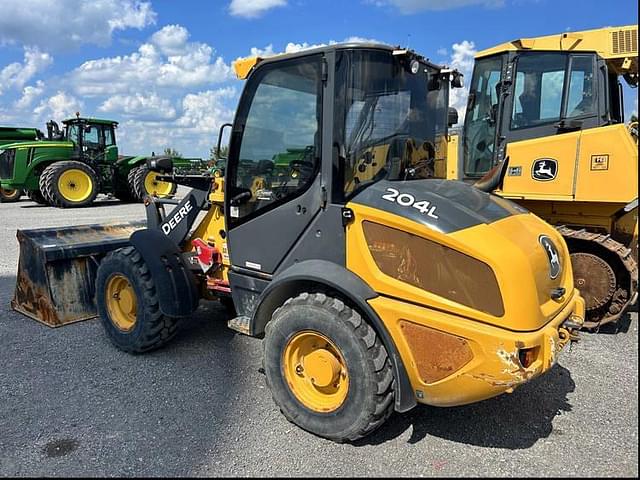 Image of John Deere 204L equipment image 1