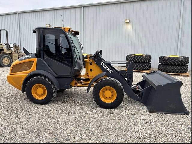 Image of John Deere 204L equipment image 1