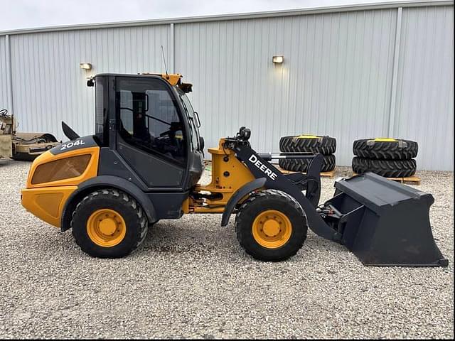 Image of John Deere 204L equipment image 2