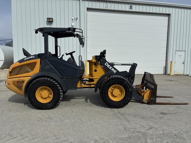 Image of John Deere 204L equipment image 3