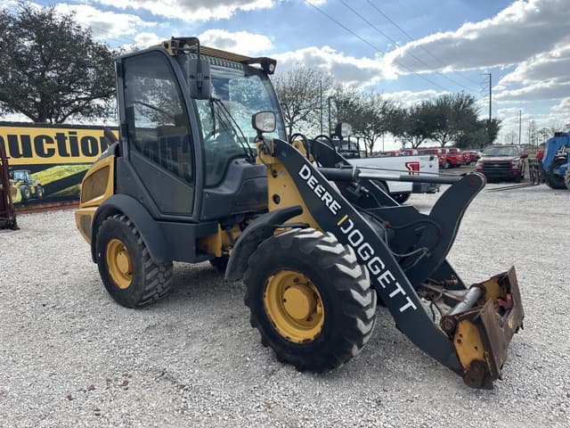 Image of John Deere 204L equipment image 4