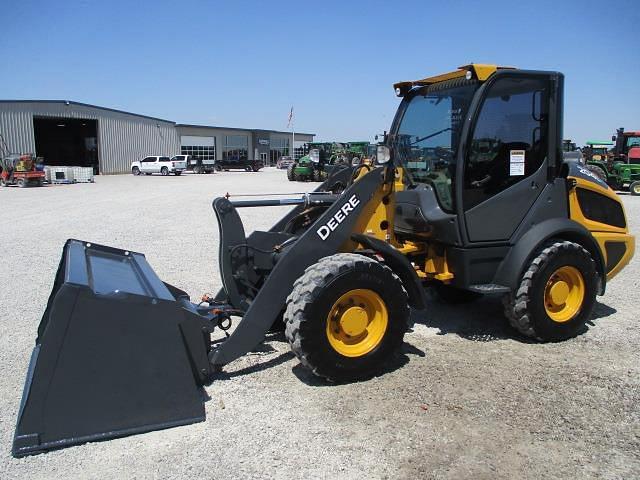 Image of John Deere 204L Primary image