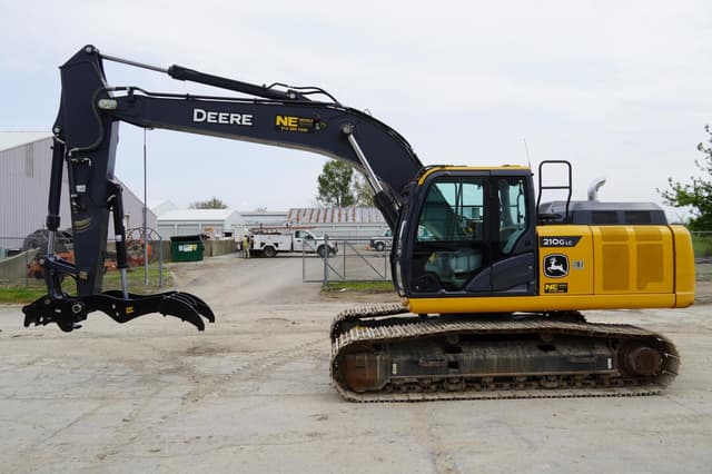 Image of John Deere 210G LC equipment image 1