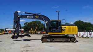 2021 John Deere 210G LC Image