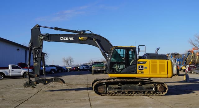 Image of John Deere 210G LC equipment image 1