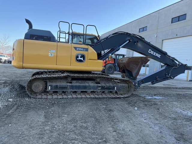Image of John Deere 210G LC equipment image 4
