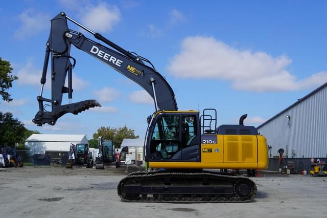 Image of John Deere 210G LC equipment image 2