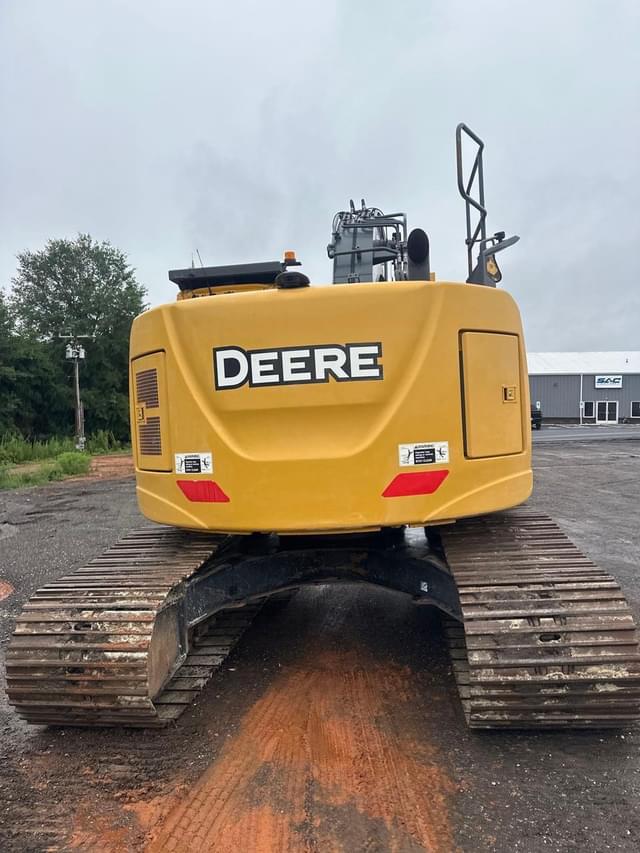 Image of John Deere 245G LC equipment image 3