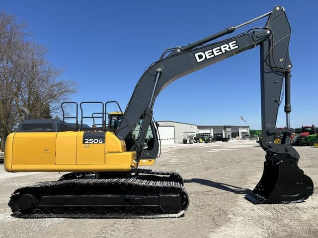 Image of John Deere 250G LC equipment image 3