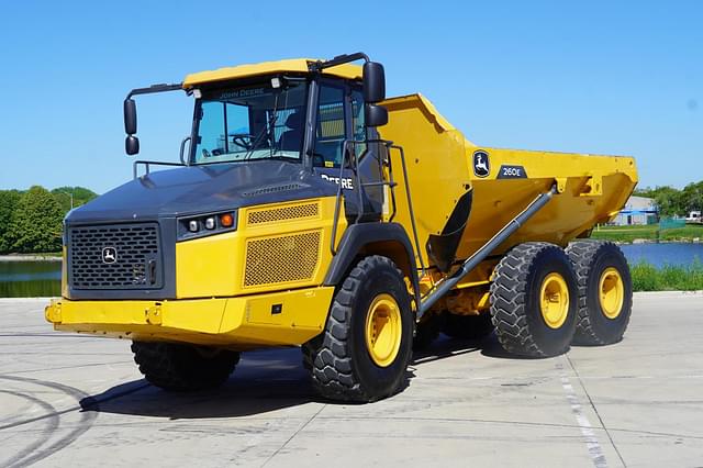 Image of John Deere 260E equipment image 2