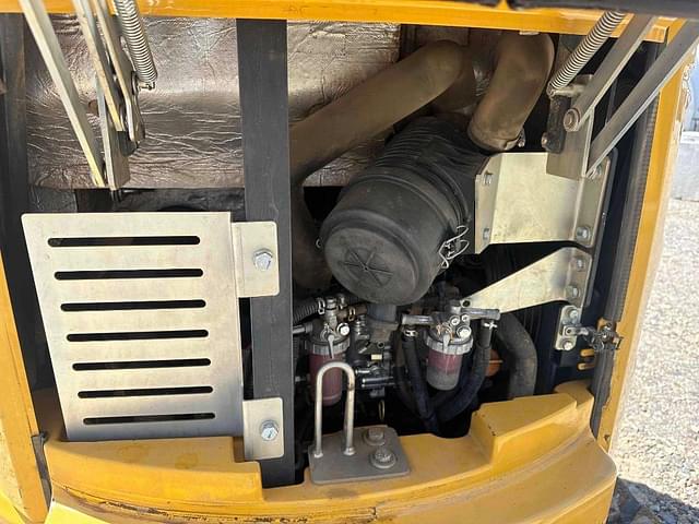 Image of John Deere 26G equipment image 4