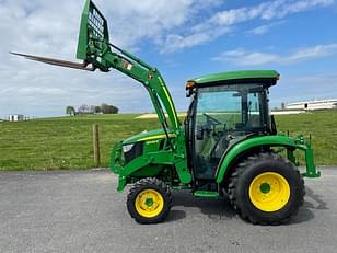 Main image John Deere 3046R 3